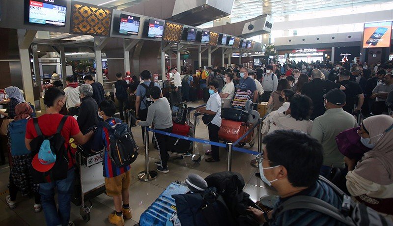 Ratusan korban gempa Turki tiba di Bandara Soetta, Tangerang (Inews)