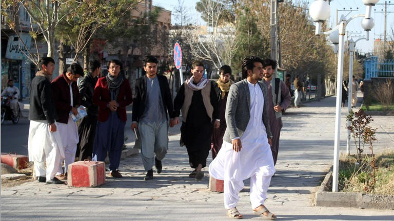 Universitas-universitas di Afghanistan mulai dibuka tanpa perempuan (AFP)