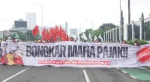 Ironi Negara Kaya Tapi Aneka Jenis Pajak Menggencet Rakyatnya