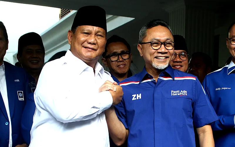 Ketua Umum Partai Amanat Nasional (PAN) Zulkifli Hasan menemui Ketua Umum Partai Gerindra Prabowo Subianto. Pertemuan keduanya diadakan di kediaman Prabowo di Jalan Kertanegara 4, Jakarta Selatan, pada Sabtu (8/4/2023), Pertemuan ini guna menjajaki kerjarsama menjelang pilpres 2024. Robinsar Nainggolan