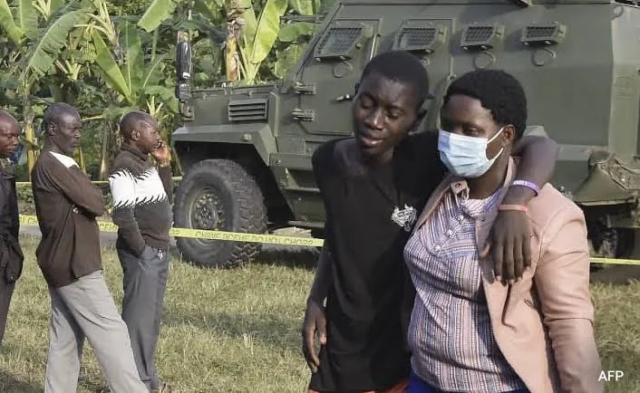 Sekolah di Uganda Diserang Militan Terkait ISIS, 41 Tewas & 6 Diculik. (Sinpo).