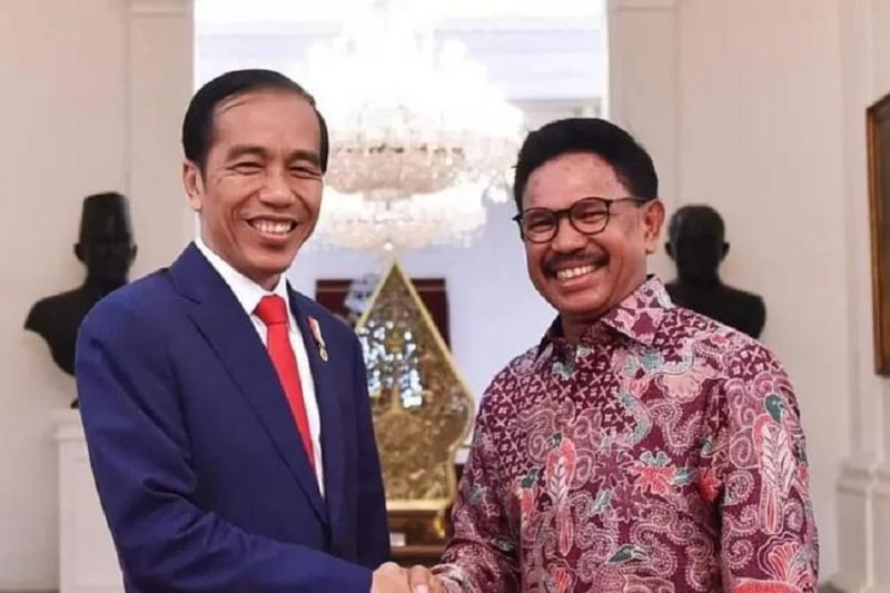 Presiden Jokowi bersama Mantan Menkominfo Johnny G Plate. (Dok Kemenkominfo)
