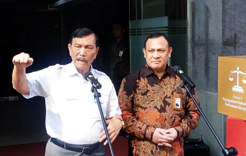 Eks Penyidik KPK: Menko Luhut & Firli Bahuri Tidak Paham Fungsi OTT (kabariku.com).