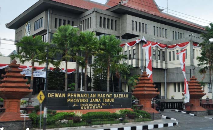 Gedung DPRD Jawa Timur (Ngopibareng)