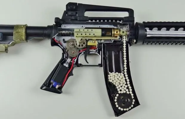 ilustrasi senjata api. Konteks, Kepolisian: Cukup Menyedihkan Fenomena Senjata Api Dari Air Soft Gun foto caratekno.com