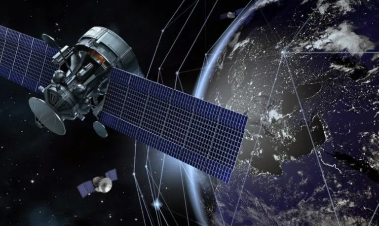 Starlink Diundang Masuk RI Kecepatan Bisa Libas Provider di Indonesia foto : mobitekno.com