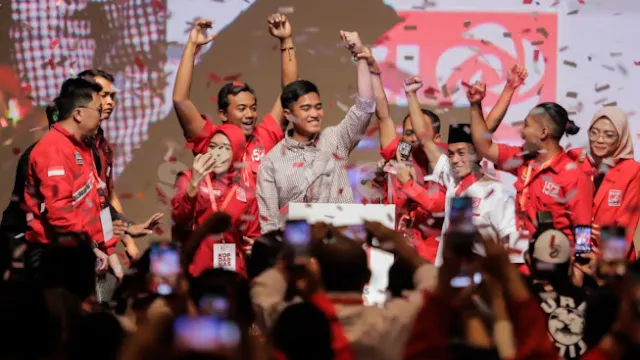 Resmi Jadi Ketua Umum PSI, Ini Ajakan Kaesang untuk Pendukung Bapaknya. (Gelora).