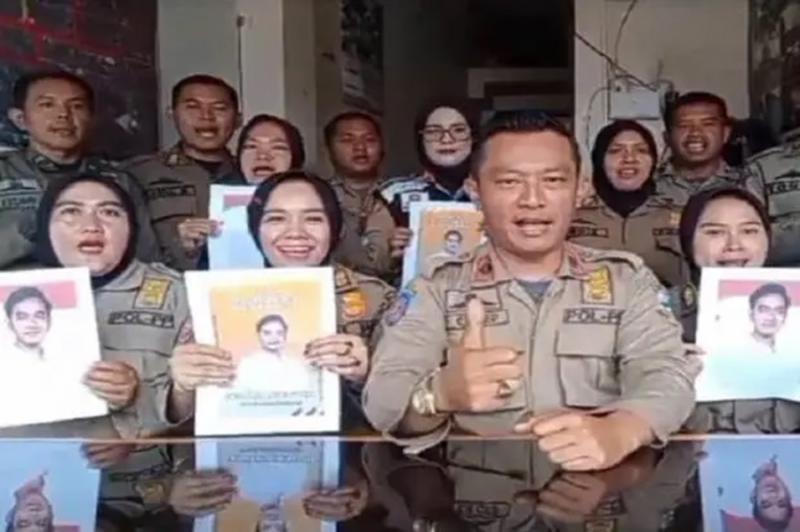 Heboh Anggota Dukung Gibran Putra Jokowi, Satpol PP Garut Lakukan Ini. (Tangkapan Layar).