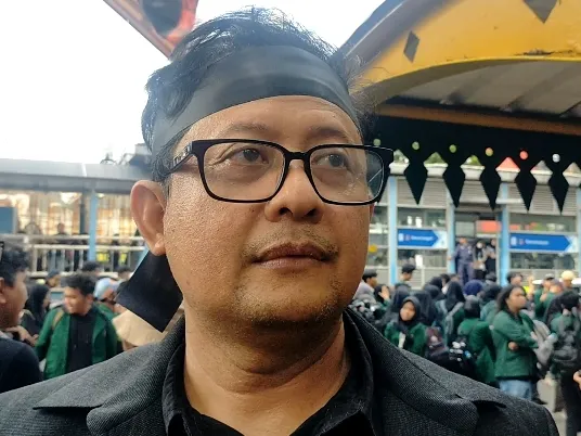 Ubedilah: Saya Katakan itu Agar Jokowi Tahu Bahwa Ini Masalah Serius! (Caritau.com).