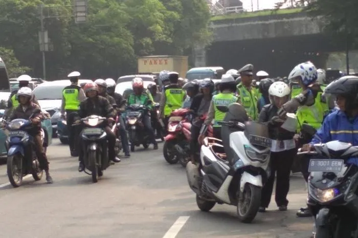 Polri Gelar Razia Operasi Keselamatan Mulai 4 Hingga 17 Maret 2024 foto motorplus-online.com