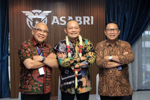 Menteri BUMN Tunjuk Mantan Penyidik Kasus Munir Jadi Komisaris Asabri. (Media Indonesia).