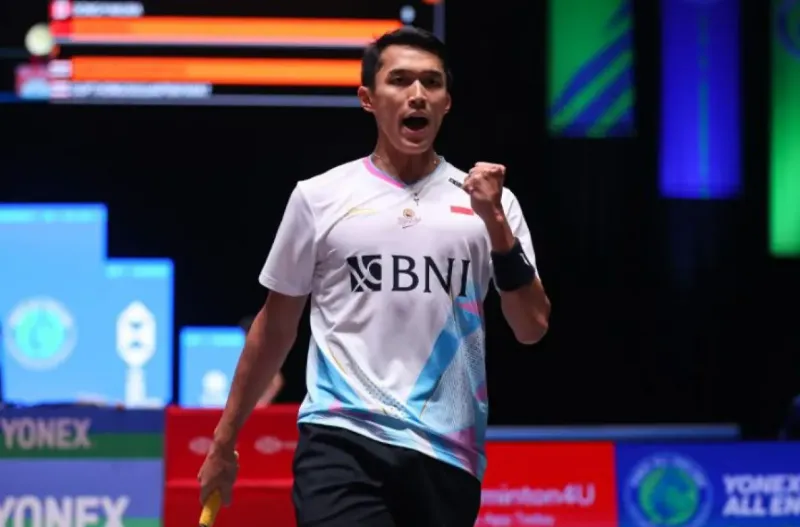 Tunggal putra Indonesia Jonatan Christie saat berlaga di babak 32 besar All England Open 2024. (PBSI Via Antara)