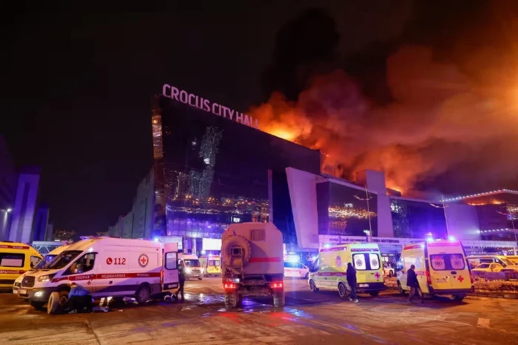 Crocus City Hall di Moskow diserang oleh teroris dan dibakar Jumat (22/3/2024), beberapa hari setelah Vladimir Putin kembali terpilih menjadi presiden Rusia untuk kelima kalinya./Reuters 