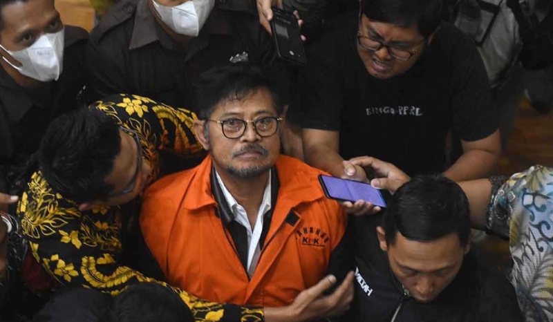 Ilustrasi: salah satu contoh keterkaitan partai politik dengan pelaku dugaan korupsi adalah kasus eks Mentan Syahrul Yasin Limpo. Aliran dana dari eks Menteri Pertanian Syahrul Yasin Limpo diduga mengalir ke partainya. (Antaranews)