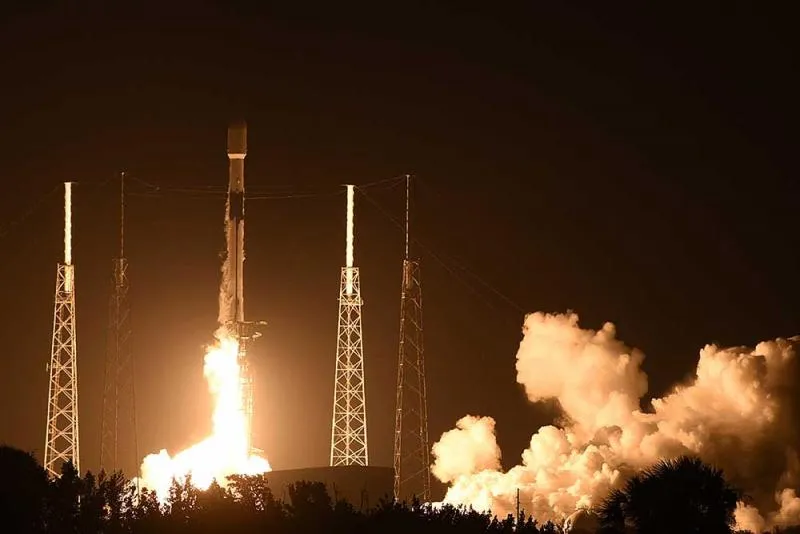 Starlink Disebut Ancaman Bagi Operator Telko Di RI Bakal Bangkrut foto