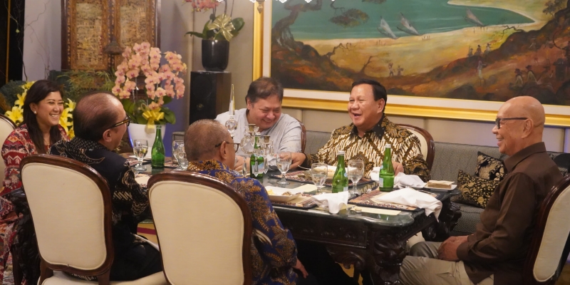 Ketika Prabowo Disebut Lebih Nyaman Bersama Golkar Dibanding Jokowi. (Istimewa).