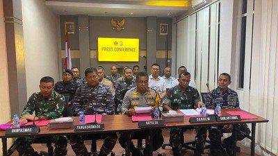 Jajaran TNI AL dan Polri meminta maaf kepada masyarakat atas bentrok yang terjadi di Sorong, Papua Barat. (Dok. Polda Papua Barat)