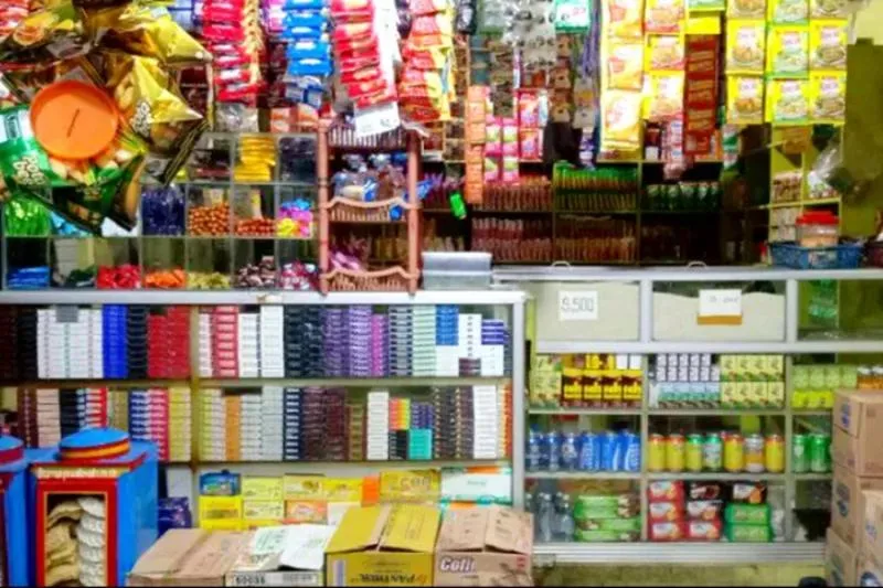 Soal Warung Madura dan Pembangunan Entrepreneurship di Indonesia. (Istimewa).