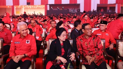 Megawati menyerukan kepada semua kader untuk tetap berani dan maju di tengah berbagai intimidasi dan kecurangan pemilu 2024. (Arsip PDIP)