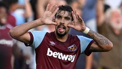 Pemain West Ham United Lucas Paqueta tersandung kasus judi bola. (REUTERS/TONY OBRIEN)