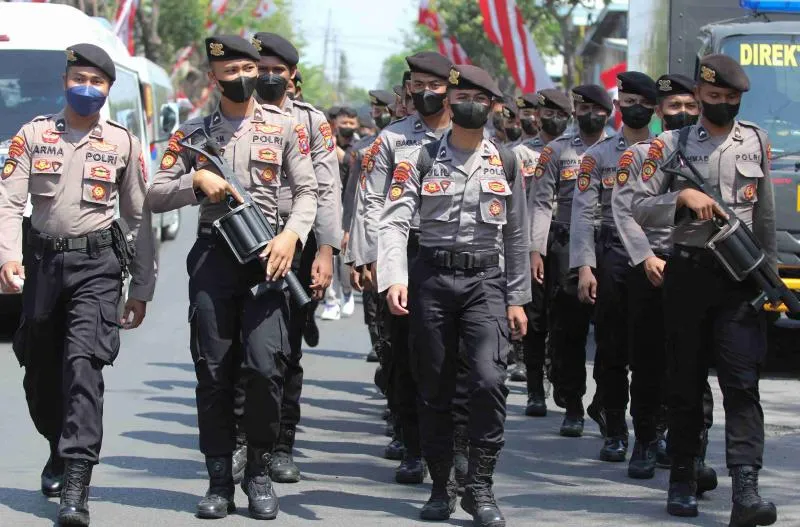 Ilustrasi: Pasukan Polisi tengah melakukan pengamanan. (netralnews)