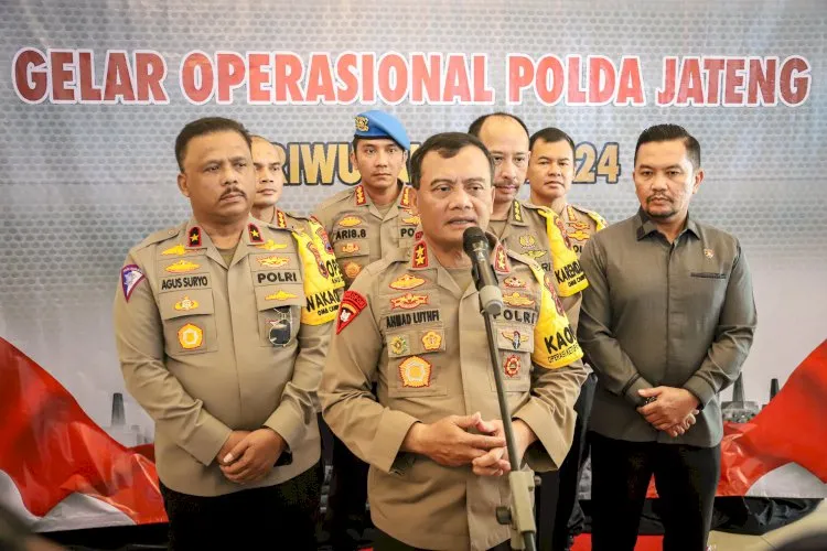 Kapolda Jateng Irjen Pol Ahmad Luthfi usai memimpin rapat di Hotel Grand Artos Magelng. (RMOL)