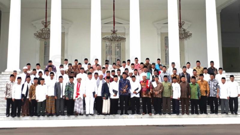 Hari Ini Jokowi Undang Rombongan Ulama dan Ribuan Jemaah ke Istana. (Suara.com).