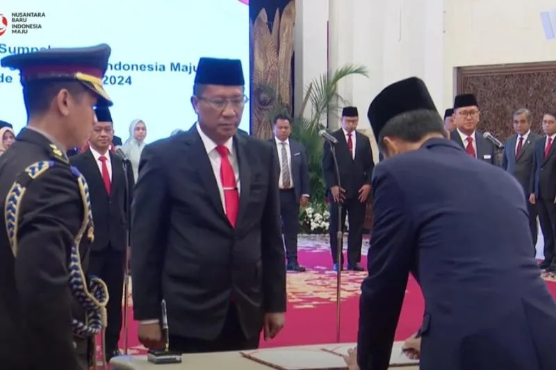 Resmi, Jokowi Lantik Supratman Andi Jadi Menkumham Gantikan Yasonna. (Setpres).
