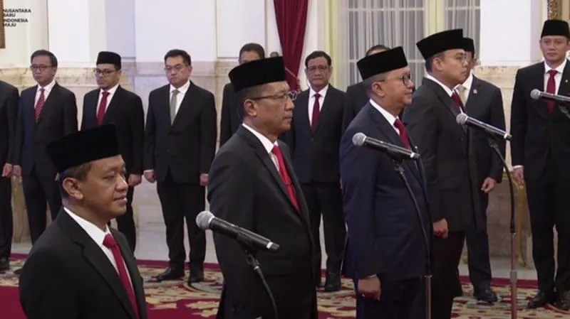 Daftar Lengkap Menteri-Kepala Lembaga yang Dilantik Jokowi Hari Ini. (Tangkapan Layar Youtube Setpres).