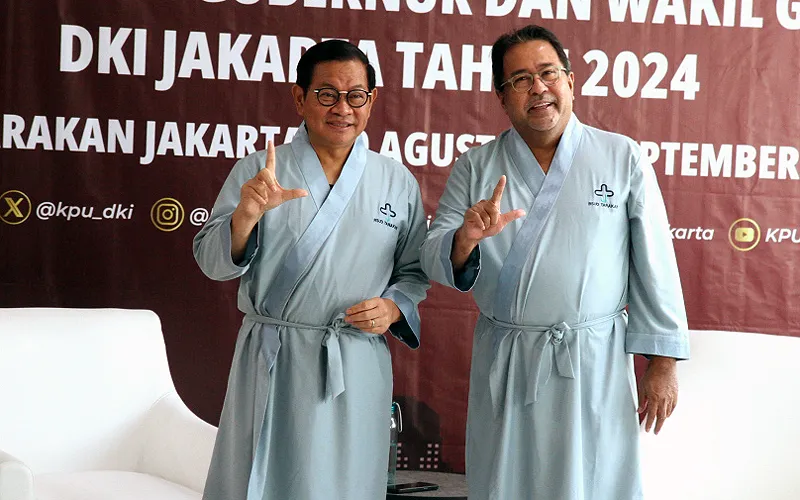 Bakal calon gubernur dan wakil gubernur Jakarta, Pramono Anung-Rano Karno menjalani tes kesehatan selama 11 jam di RSUD Tarakan, Jakarta, Jumat (30/8/2024). Wakil Direktur Pelayanan RSUD Tarakan Weningtyas Purnomorini mengatakan pemeriksaan bakal selesai sekitar pukul 18.00 WIB. Ia menjelaskan pada tahap pertama, Pramono-Rano menjalani psikotes. Robinsar Nainggolan