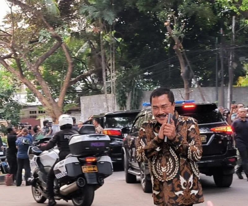 Komjen Pol Agus Andrianto saat hadir di kediaman presiden terpilih Prabowo Subianto. (Foto: X)
