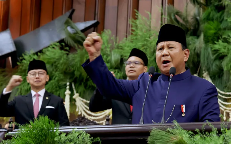 Pasangan Jenderal TNI (Purn) Prabowo Subianto dan Gibran Rakabuming secara resmi mengemban tugas sebagai Presiden dan Wakil Presiden Republik Indonesia masa jabatan 2024-2029 pada Minggu, 20 Oktober 2024. Keduanya dilantik dalam Sidang Paripurna Majelis Permusyawaratan Rakyat (MPR) dalam rangka Pelantikan Presiden dan Wakil Presiden Masa Jabatan 2024-2029 yang diselenggarakan di Gedung Nusantara MPR/DPR/DPD RI, Jakarta. Setpres