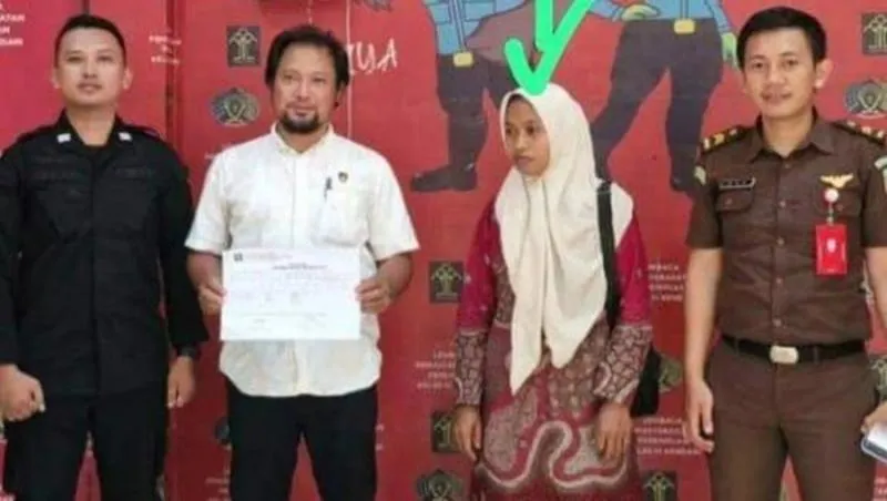 Sidang Perdana Guru Honorer Konawe Selatan Dikawal Ketat Polisi. (istimewa).