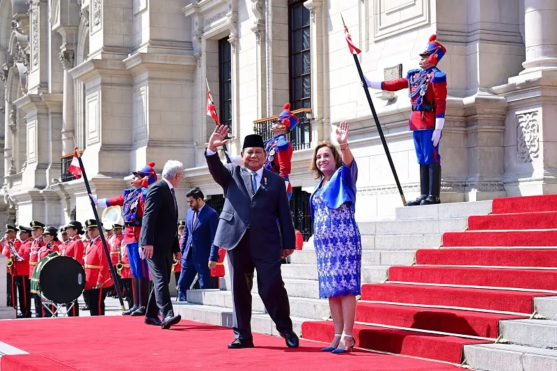 Kunjungan Resmi Presiden Prabowo Disambut Upacara Kehormatan di Istana Pemerintahan Peru/ Sumber Foto: Setneg.go.id