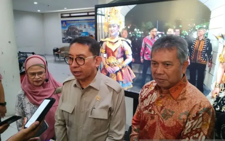 Menteri Kebudayaan Fadli Zon di acara Musyawarah Nasional Masyarakat Sejarawan Indonesia (MSI) di Kampus UPI Bandung, Sabtu (14/12/2024). (Antaranews)
