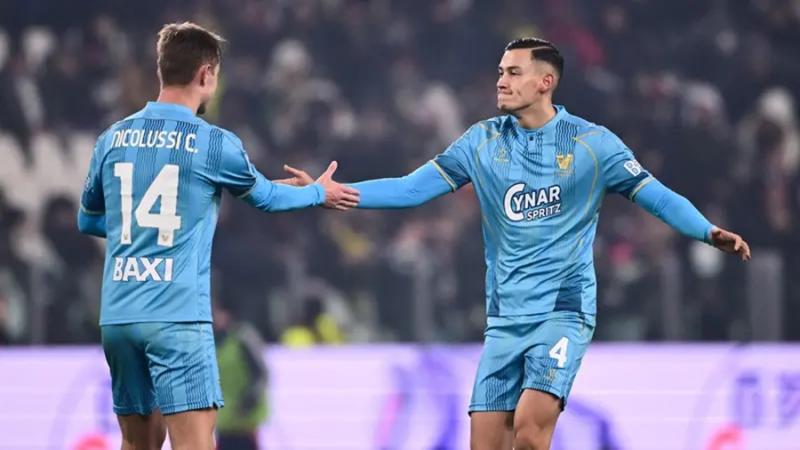 Catat Sejarah, Jay Idzes Orang Indonesia Pertama Cetak Gol di Serie A. (Bola.com).