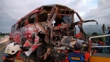 Kecelakaan Maut Bus SMP di Tol Pandaan. (Inews).