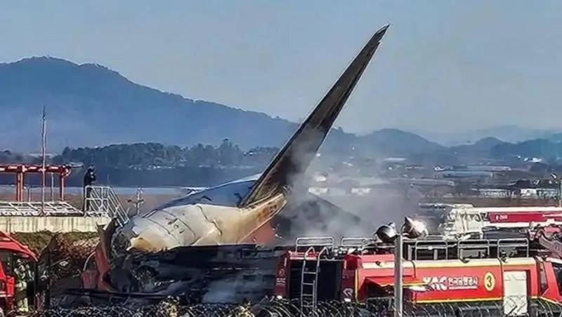 Bertambah, Korban Tewas Kecelakaan Pesawat Jeju Air Jadi 62 Orang. (Monitor Indonesia).