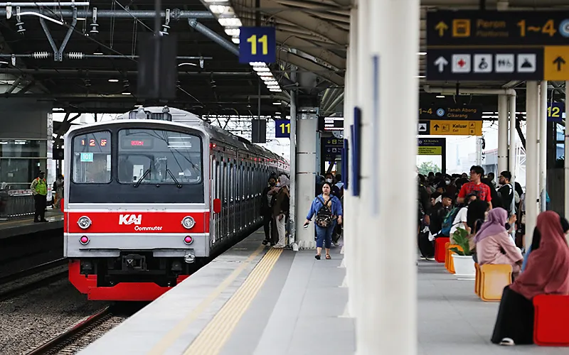 KAI Commuter menambah perjalanan pada commuter line Jabodetabek per 1 Februari 2025 sehingga waktu perjalanan semakin singkat. KRL Jabodetabek ditambah 15 perjalanan dari yang sebelumnya sebanyak 1.048 perjalanan menjadi 1.063 perjalanan. Penambahan ini menjadi bagian dari implementasi Grafik Perjalanan Kereta (GAPEKA) 2025 yang resmi dilaksanakan mulai Sabtu, 1 Februari 2025. Selain penambahan jumlah perjalanan, KAI Commuter juga melakukan optimalisasi kecepatan perjalanan. Robinsar Nainggolan