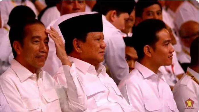 Prabowo : Masyarakat Cari Kebaikan, Bukan Kejelekan Jokowi  foto: tribunnews.com
