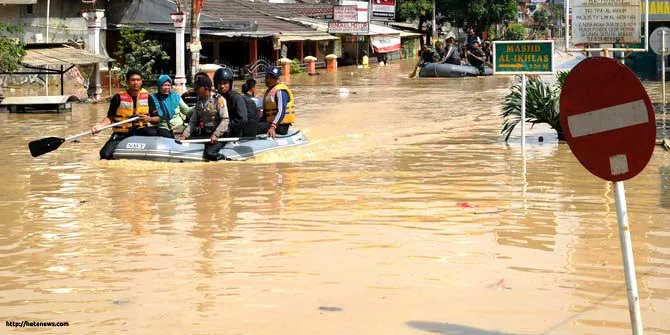 Ilustrasi banjir. Sejumlah Daerah di Bekasi Direndam Banjir, Tinggi Air Capai 2 Meter. (pusatkrisis.kemkes.go.id).