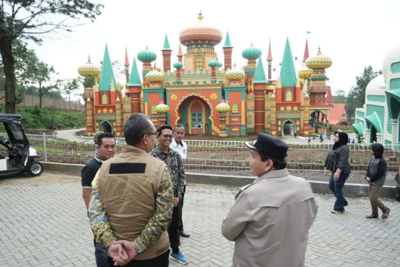 Ilustrasi penertiban izin usaha di kawasan Puncak, Bogor, Jabar. (POV Indonesia).