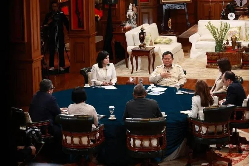 Presiden Prabowo Subianto bertemu pemred di Hambalang, Jawa Barat, Minggu (6/4/2025). (Dok. Instagram Prabowo)   