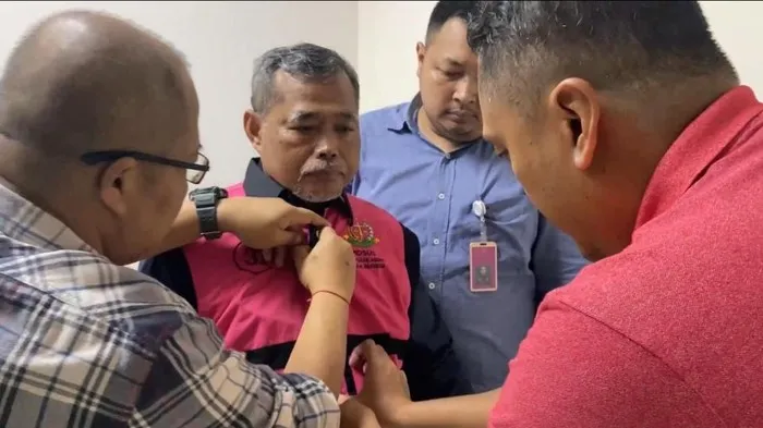 Tampang hakim Djuyamto penerima suap saat ditangkap Kejagung (tangkapan layar)   foto detik.com