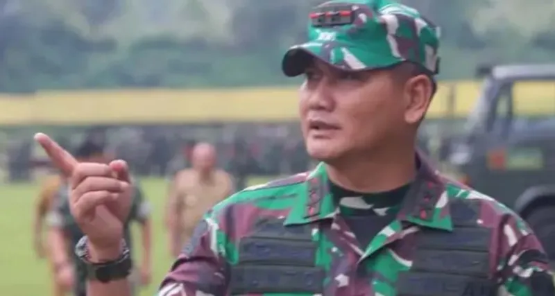 Letjen Kunto Arief Wibowo dicopot dari posisi Panglima Komando Gabungan Wilayah Pertahanan (Pangkogabwilhan) I. (Oposisi Cerdas)