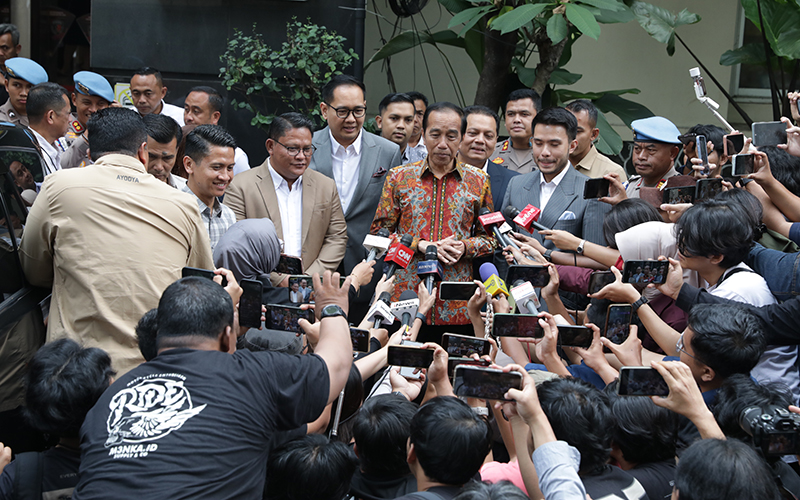 Polemik Ijazah Jokowi: Sentilan Mega, Kasmudjo hingga Mediasi Buntu