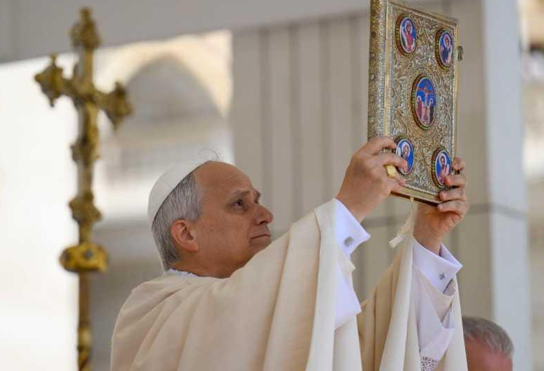 Paus Leo XIV saat Misa Peresmian Pelayanan Petrusnya. (Vatican Media via Arah Kita)