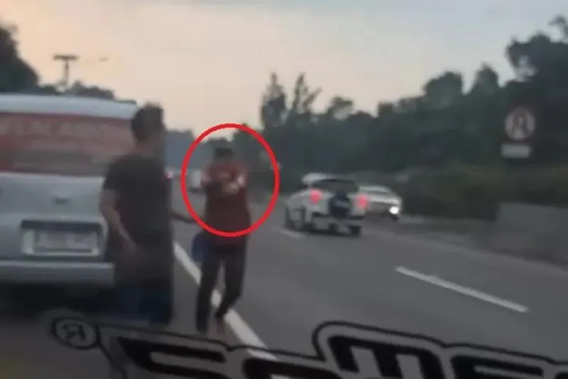 Koboi Jalanan yang Todongkan Senpi di Tol Cipularang Diringkus Polisi. (Istimewa).