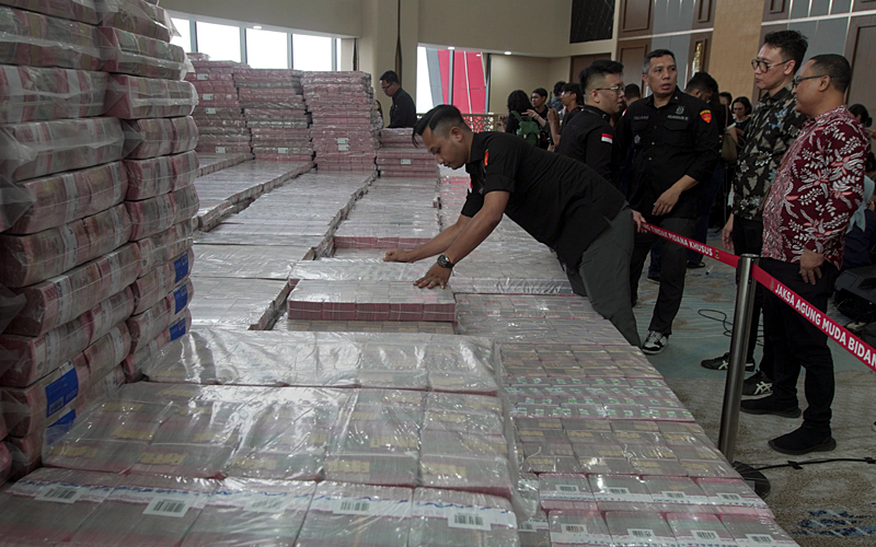 Kejagung Sita Uang 11 T dari 5 Perusahaan Wilmar Group 2 Kejagung Sita Uang 11 T dari 5 Perusahaan Wilmar Group