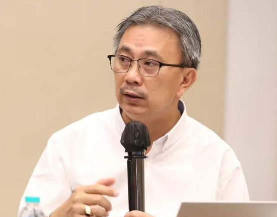 Jeirry Sumampow - Koordinator Komite Pemilih Indonesia. (Beritamanado)